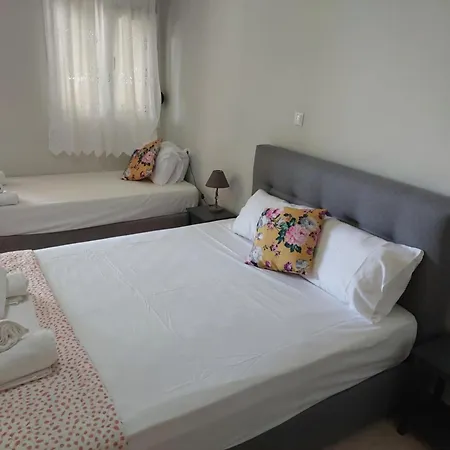 Vakantiehuis Mariannas House Nikiana