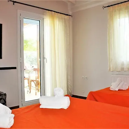 Mariannas House * Nikiana